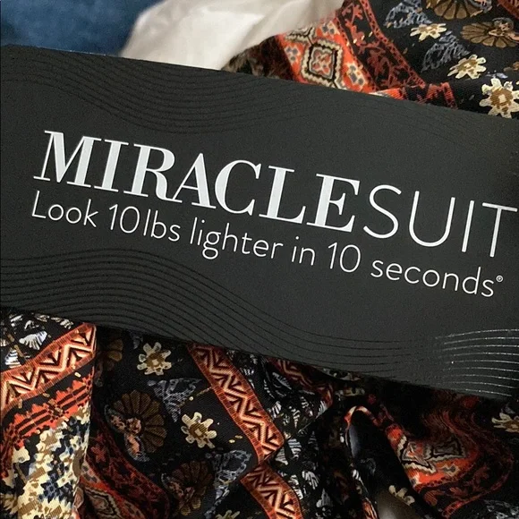 Miraclesuit Zwina Gala Swim Tankini Top - Size 8 -  NEW - Picture 7 of 15